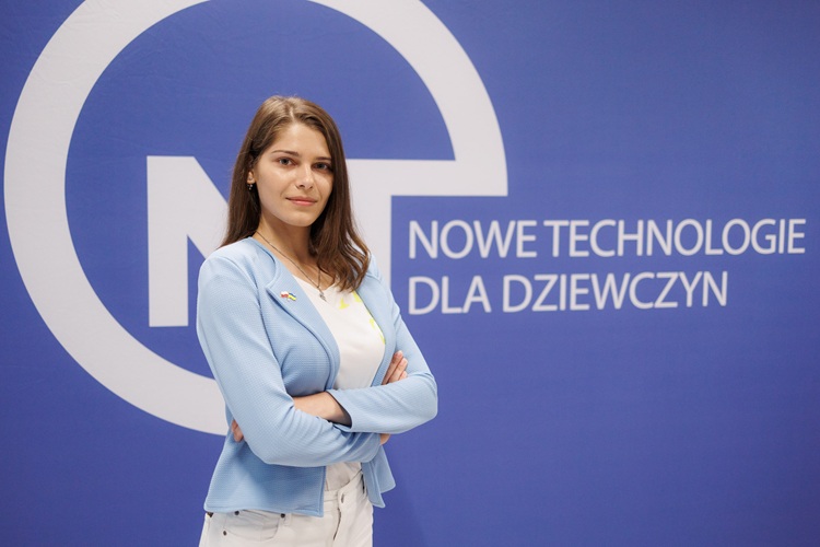 Anastasiia Kononenko, student at Lodz University of Technology - Poland is a country full of opportunities for development. There are many places to visit, and traveling is very easy. Says Anastasia Kononenko